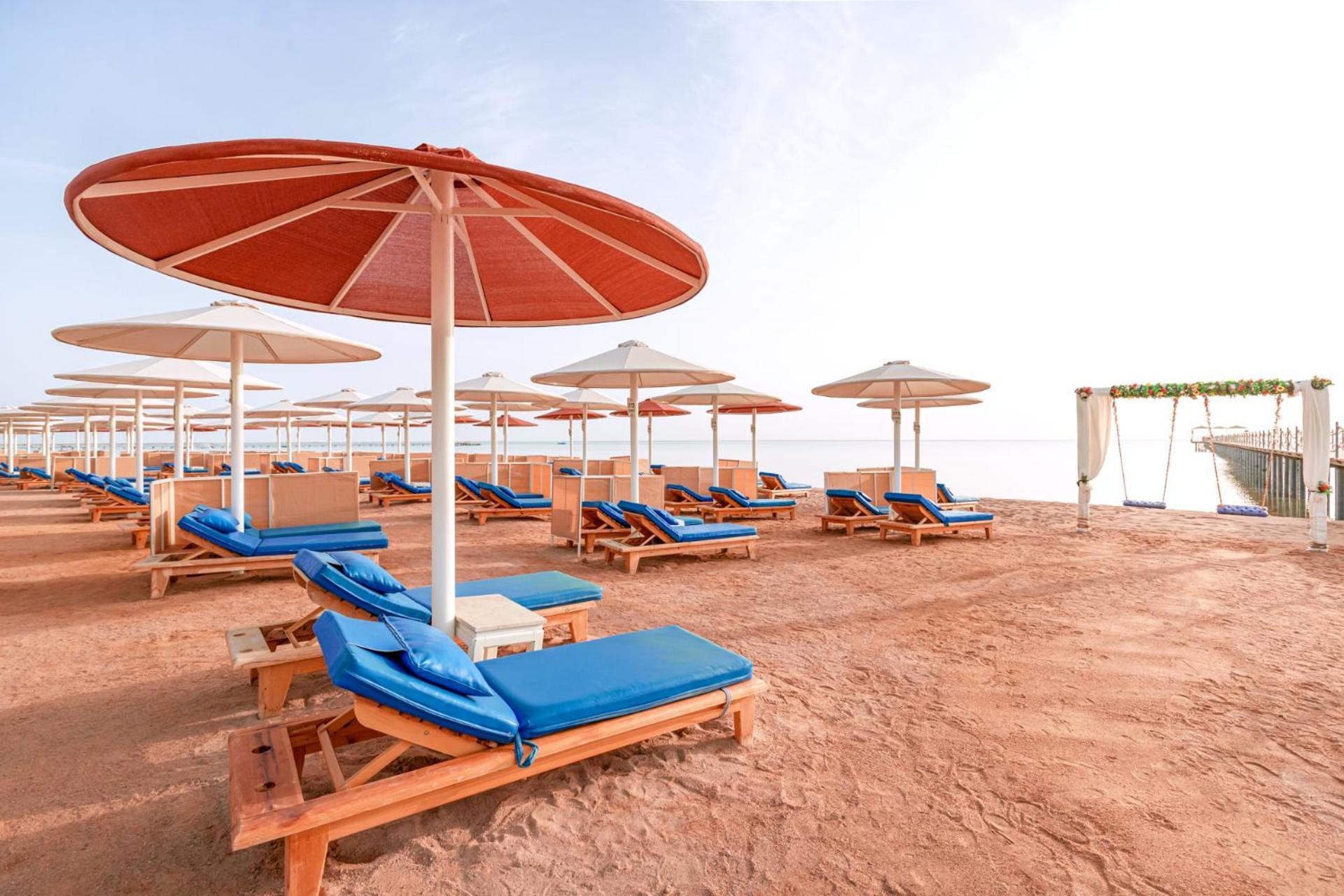 Pickalbatros Laguna Club Resort Sharm El Sheikh 外观 照片 Beach at the Grand Hotel